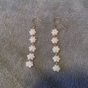 flower dangle earrings
